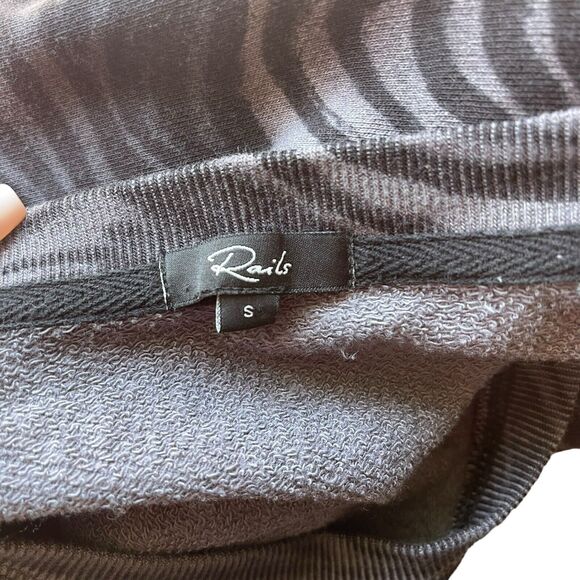 Rails Small Marlo Pullover Sweater Charcoal Watercolor Stripes Black Gray - Picture 2 of 11